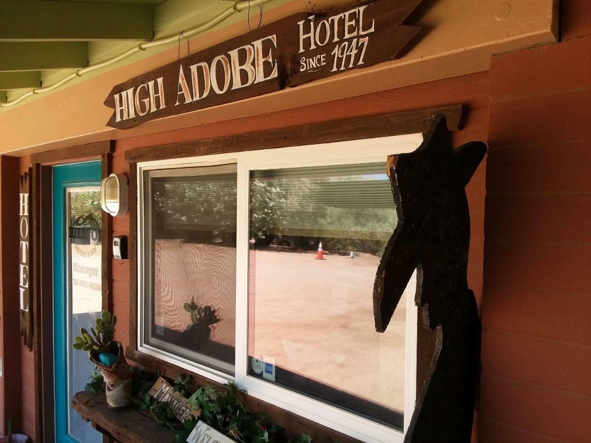 Hilltop Tavern And Inn アップルバレー エクステリア 写真